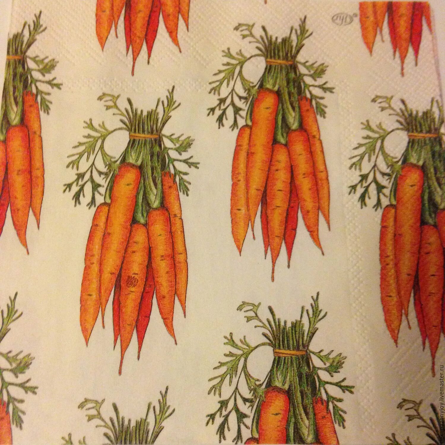 Свяжи морковки в пучки