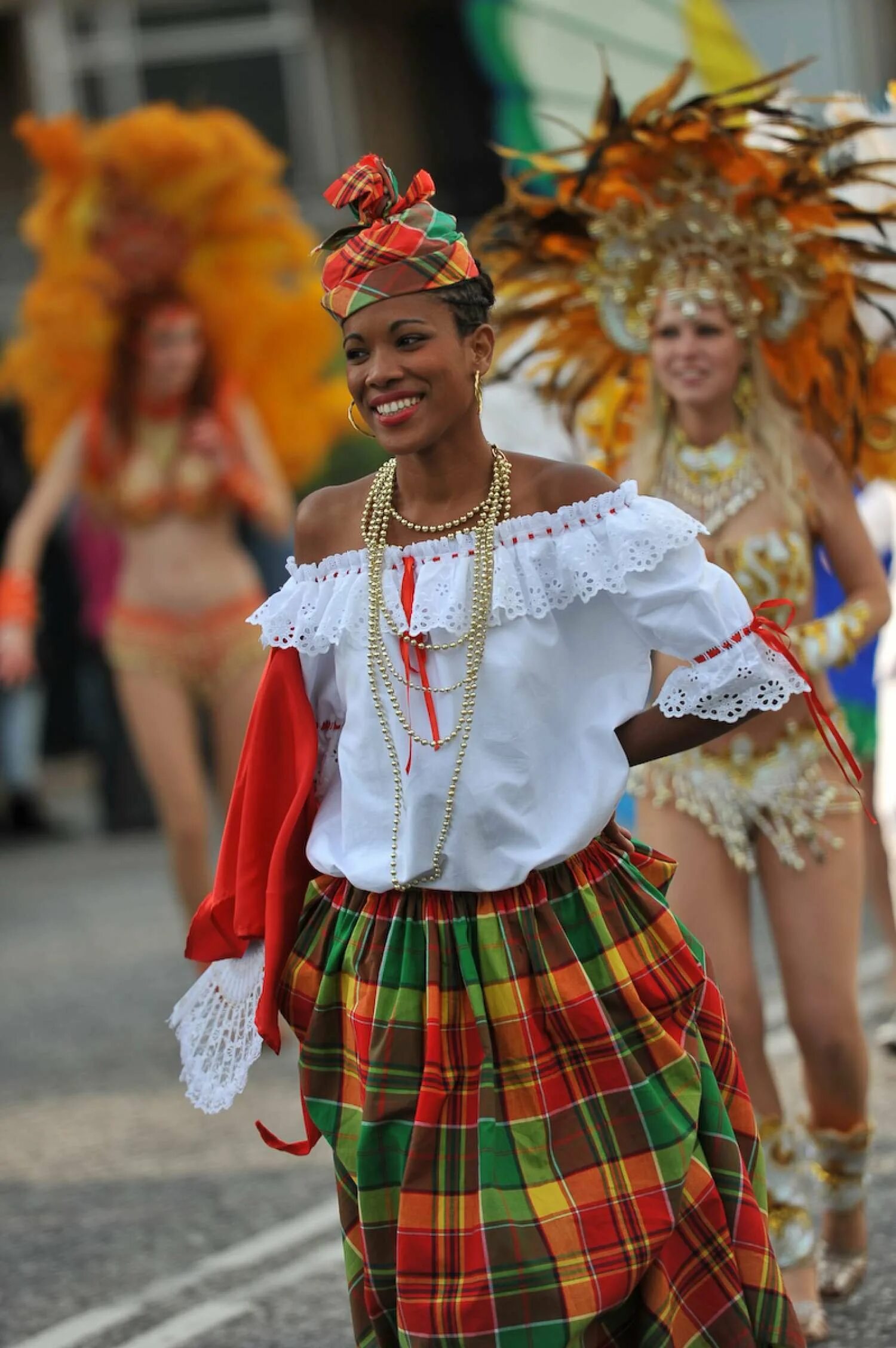 Кубинский национальный. Креолы Бразилия. Национальный костюм Колумбия санжуанеро. Креолы Южной Америки. Национальный костюм Бразилии мужской.