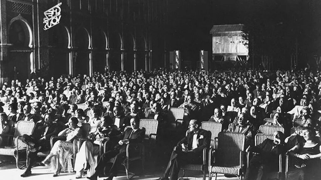 1932 год международный кинофестиваль. 20 сентября 1946 года первый каннский кинофестиваль. Международный кинофестиваль в венеции. Первый московский кинофестиваль 1959. 1932 в венеции состоялся первый международный кинофестиваль.
