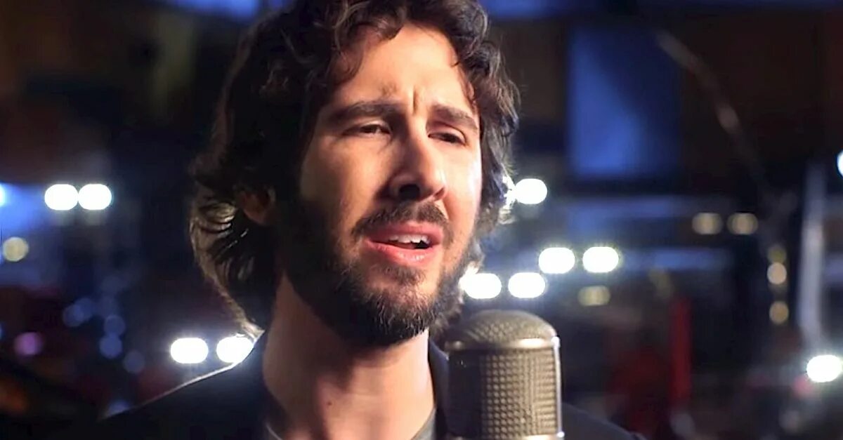 Джош гробан певец. Symphony josh groban. Джош гробан фото. Josh groban - 2013 - all that echoes. Певец голос.