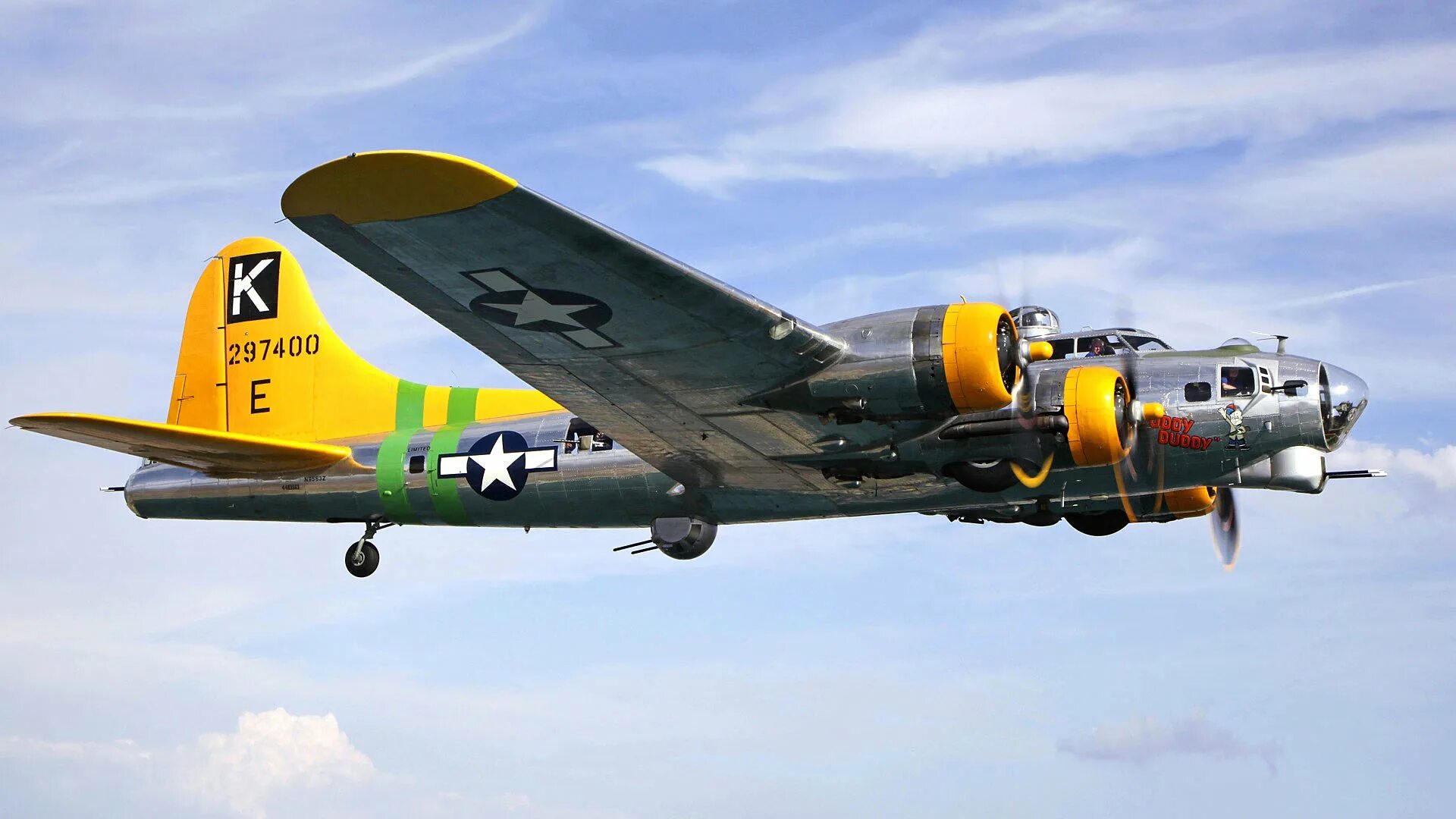 Б 17 летающая крепость. B 17 бомбардировщик. b17 самолет бомбардировщик. boeing b-17 flying fortress самолет. бомбардировщик b-17 летающая крепость.