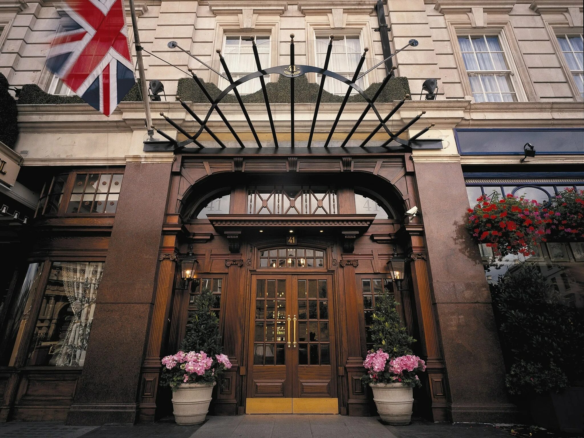 лексика в отеле. гостиница англия в москве. гостиница на английском. Hotel facilities and services. English hotels.