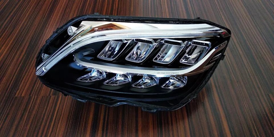 Диодные фары Мерседес w211. Mercedes Benz c180cgi фара led. Фара Мерседес led High Performance. Фары светодиодные Мерседес 220. Фары фары лизогуб speed