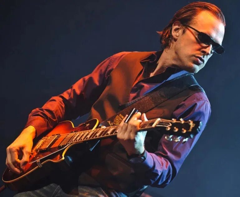 Джо Бонамасса. Joe Bonamassa 2022. Joe Bonamassa photos. Джо Бонамасса гитары. Блюз джо бонамасса