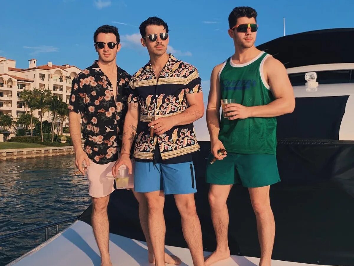 Группа brothers. Cool brother. Cool brother. Cool brother. Jonas brothers posters.