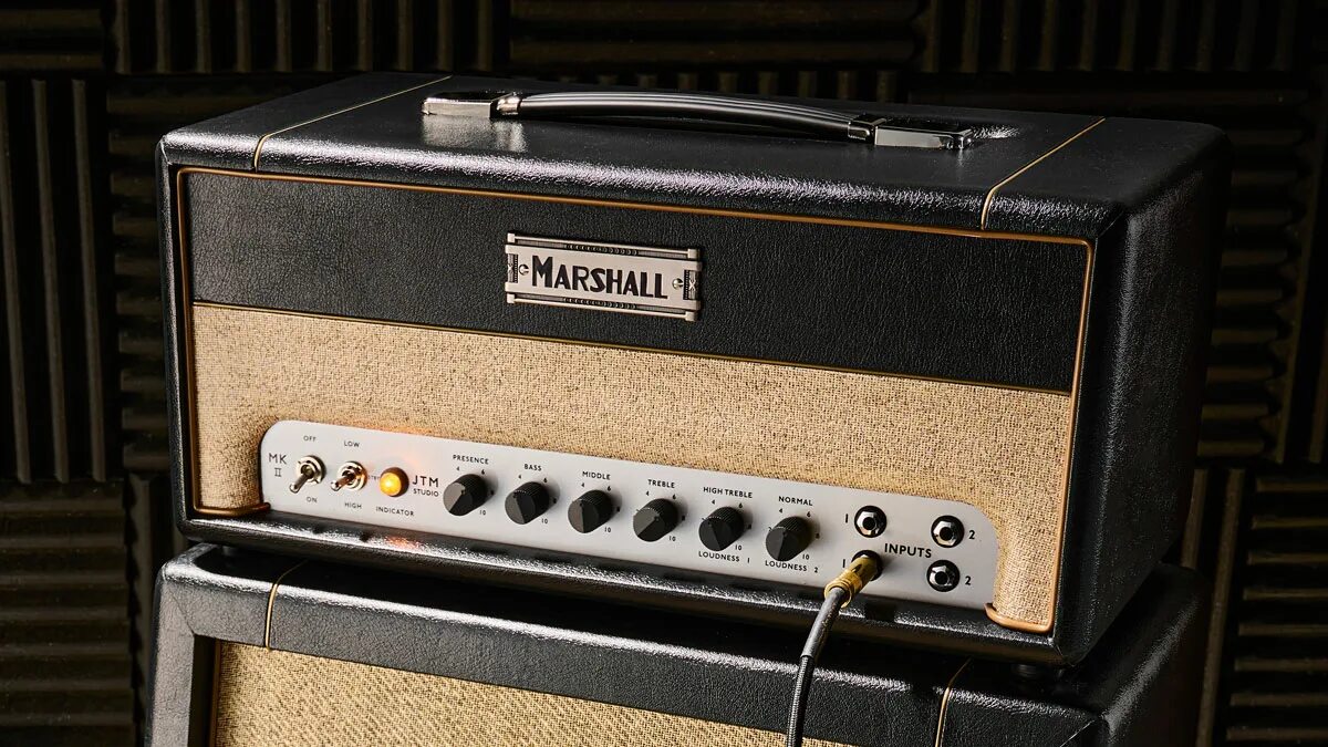 Marshall JCM2000 DSL 100 Amp Head- гитарный усилитель, который не нуждается в пр