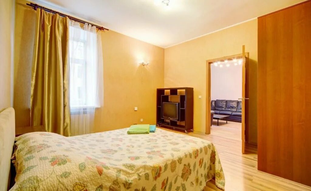 Комната в центре санкт петербурга посуточно. Невский 128 спб. сдается комната невский. невский 128 студия. арт студио невский апарт-отель санкт-петербург.