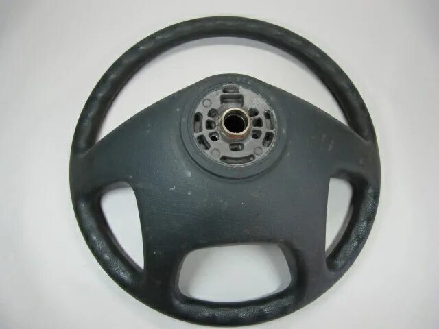Руль мана. Руль ман ф2000. рулевое колесо ман тга. man le2000 руль. рулевое колесо man 81464300082.