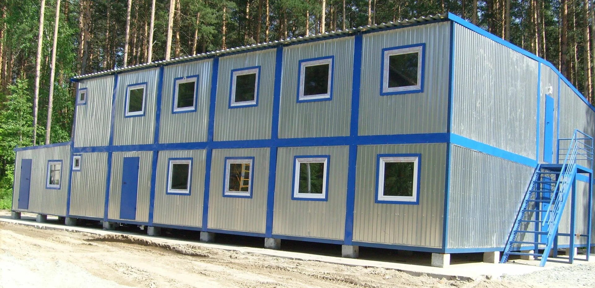 Блок-модуль контейнерного типа 200 кв. Временные помещении. Вагончики на строительной площадке. Сп. Модульные вагончики.