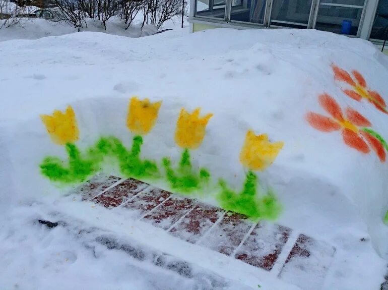 Раскрасим снег. Рисование на снегу. Рисуем на снегу красками. Рисование на снегу цветной водой. Порисовать красками на снегу.