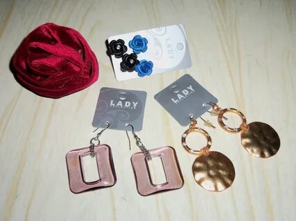 Ladies бижутерия