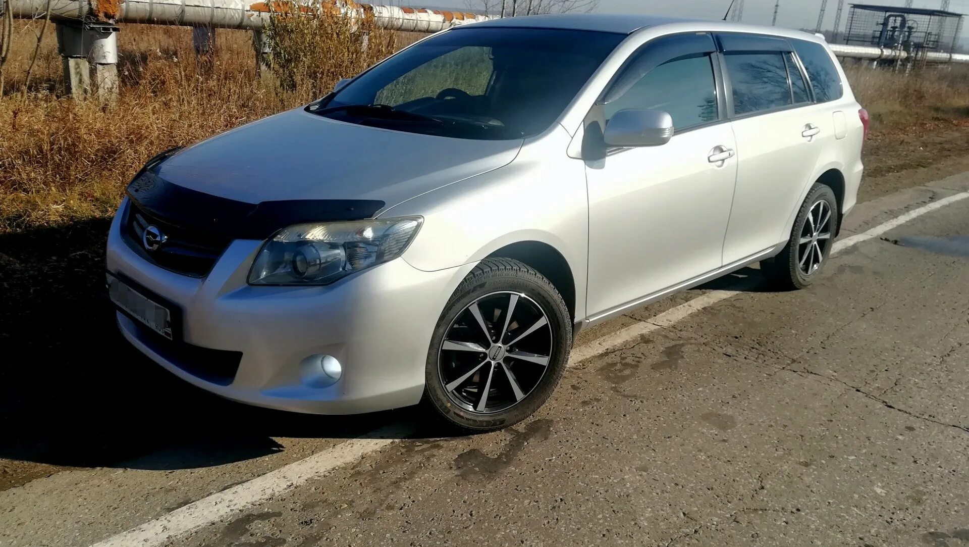 Дром ру королла. Toyota Corolla Fielder 2010. Toyota Corolla Fielder 140 drive2. Тойота Королла Филдер на 16 дисках. Тойота Королла Филдер 2010 на литье.