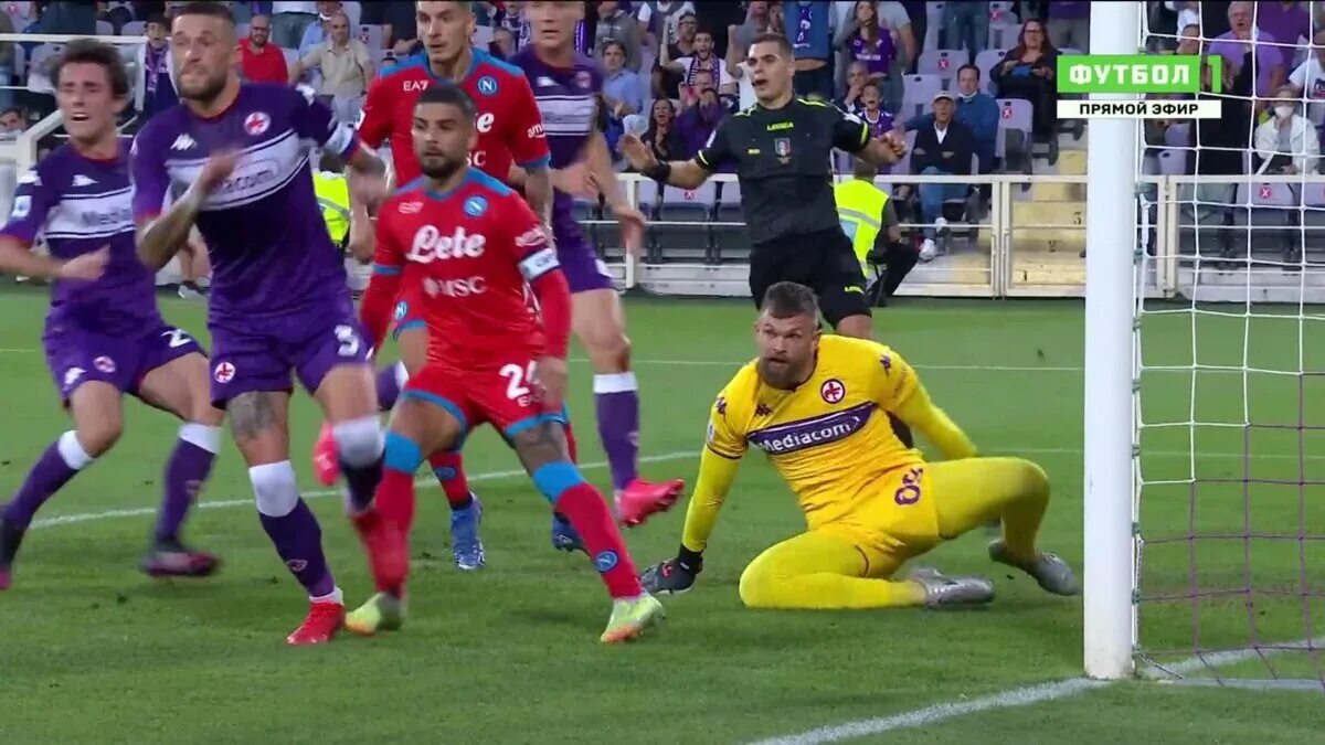 Фиорентина наполи 17 мая. Кубок италии 1/8 финала. Наполи футбол. Фиорентина наполи 17 мая. Наполи салернитана.