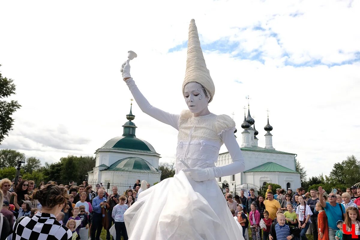 Суздаль театр. Суздаль театр. Суздаль театр. Гостиничный комплекс суздаль отель. Гостиница суздаль в суздале.