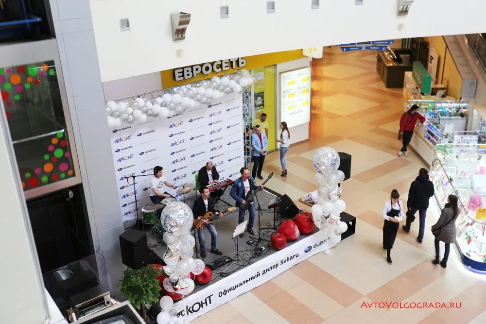 Что идет в парк хаусе. Парк хаус кинотеатр екатеринбург. Сяоми парк хаус. Синема 5 парк хаус вип зал. Что идет в парк хаусе.