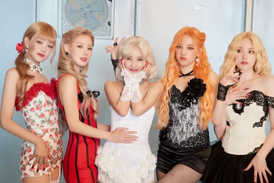 Первая песня джи айдл. Группа джи айдл. k pop группа g idle. группа g idle участницы. айдл nxde.