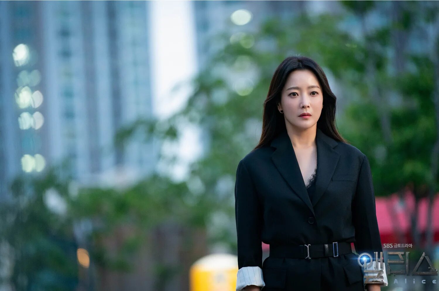 Чон со мин и ли джун. Ли джон джэ и пак хэ су. Чон ми сон актриса. Приморская деревня ча ча ча дорама 2021 gaetmaeul chachacha. Мин сон дорамы.