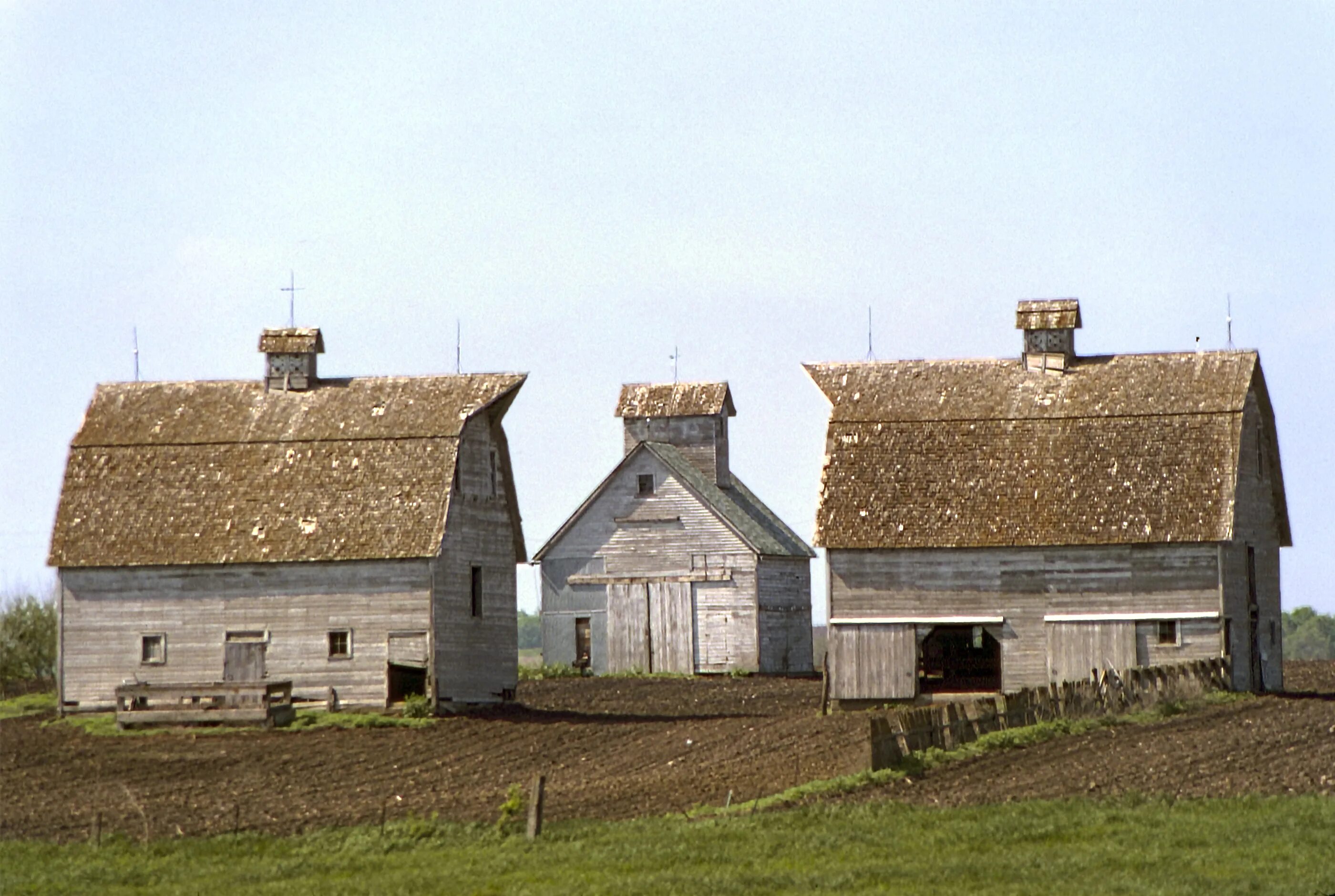 Country photos. Колхозный Амбар. Амбар в деревне. Ферма Амбар. Амбар в колхозе.