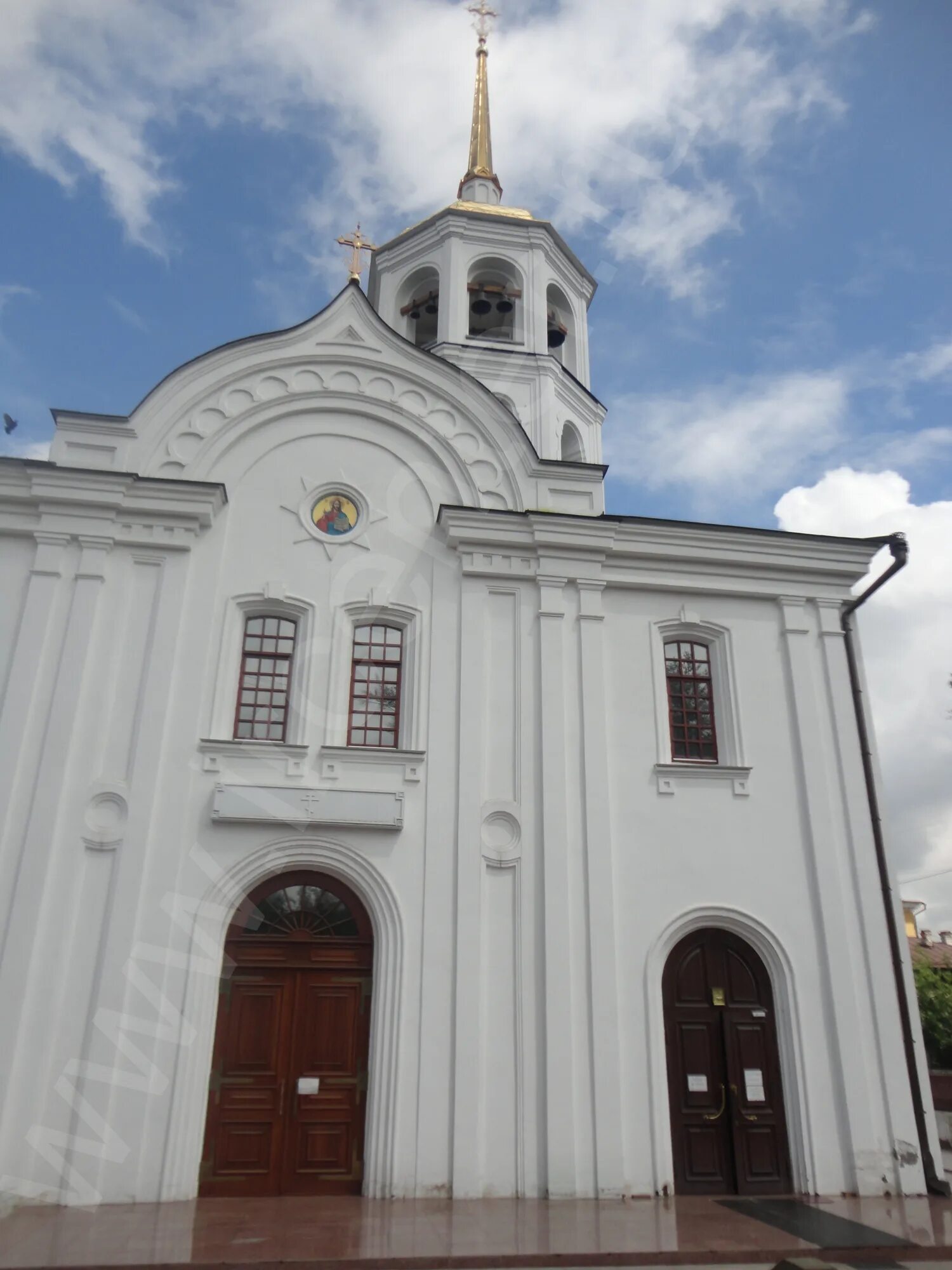 Харлампиевская Церковь Иркутск. Харлампиевский Михаило-Архангельский храм. Михаило-Архангельская Харлампиевская Церковь, Иркутск. Церковь Харлампия Иркутск. Улица горького харлампиевская иркутск