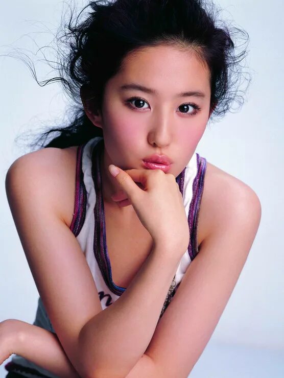 Liu v. Лю ифэй. лю вэй актриса. лю ифэй liu yifei. лиу йи.