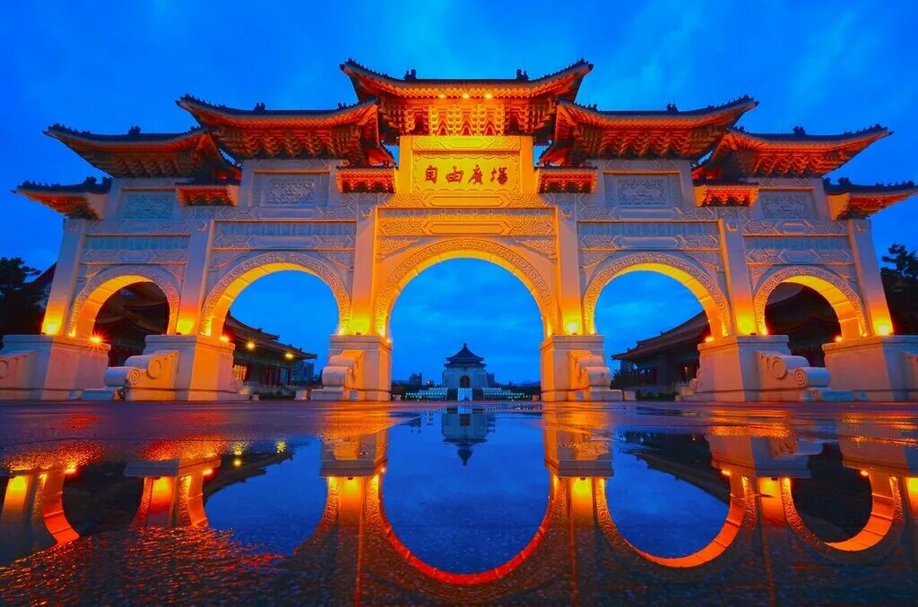 Храм юаньтун, Куньмин. Тайвань (провинция китайской народной Республики). Нефритовый дворец в Китае. Тайпей Тайвань.