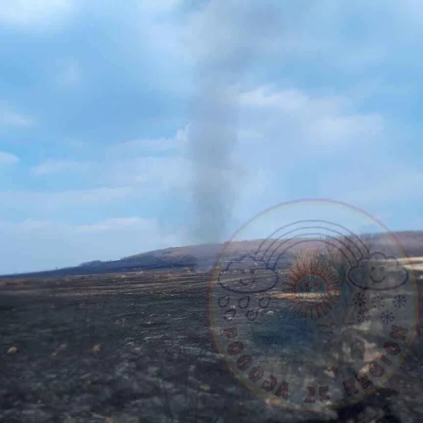 Смерч в приморье. Торнадо в Приморье. Смерч в Уссурийском. Торнадо в Серебряном Приморский край.