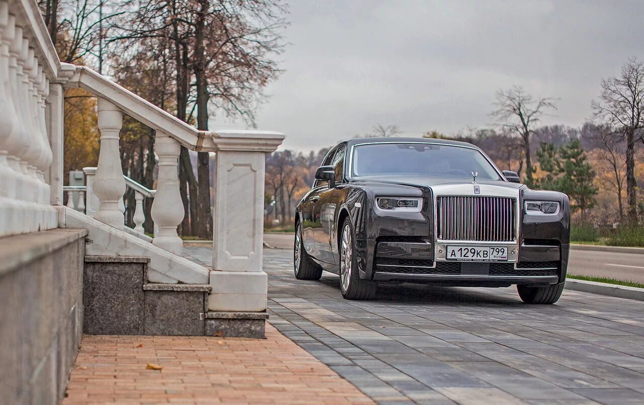 Звезды дороже чем ролс ройс. Rolls Royce Phantom. Rolls-Royce Phantom (VII). Роллс Ройс Модельный ряд. Rolls Royce последняя версия тест драйв.