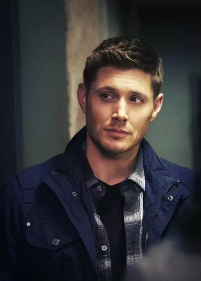 Дженсен эклз дин винчестер. Дженсен эклз сверхъестественное. Сверхъестественное актер винчестер. Дин винчестер сверхъестественное. Джeнceн эклc сверхъестественное.