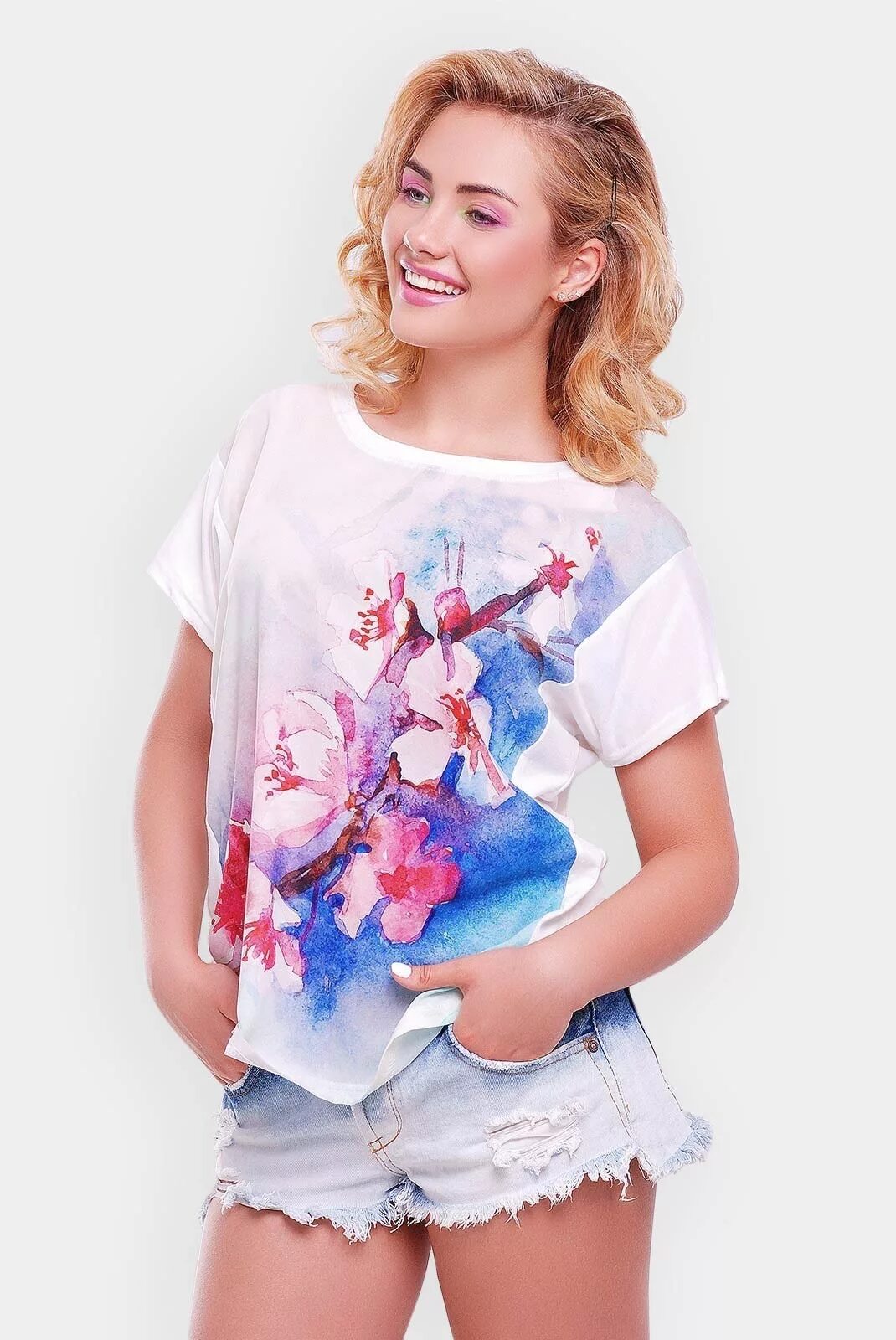 Красивые футболки валберис. Женские футболки с пайетками валберис. Футболки женские стильные. Красивые футболки валберис. Футболка женская.