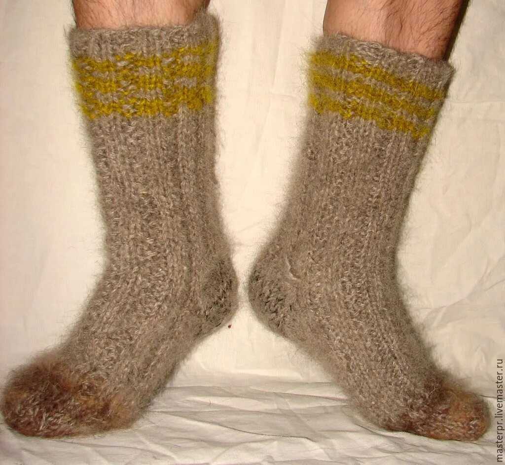 Шерстяные носки. Большие шерстяные носки. Теплые шерстяные носки.