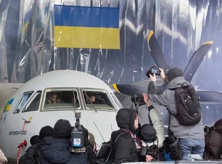 Самолет с украинцами