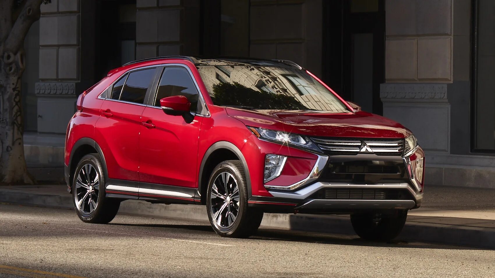 Купить митсубиси 2019. Mitsubishi Eclipse Cross 2020. Митсубиси Эклипс кросс 2019. Мицубиси Эклипс кросс 2020. Мицубиси Эклипс крос 2019.