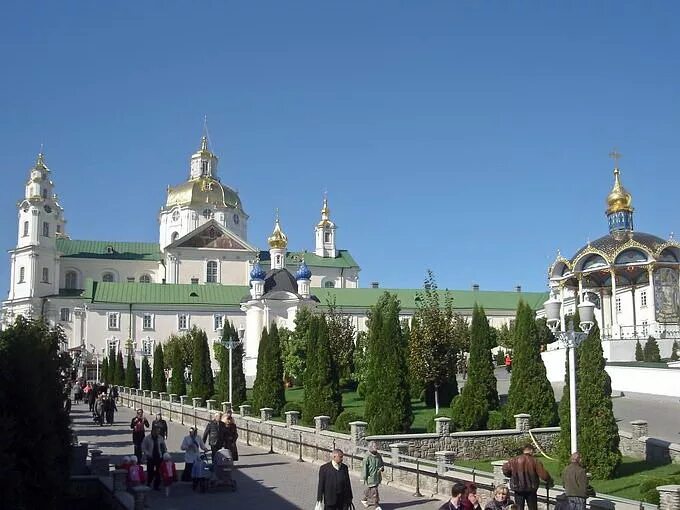 Почаев где находится в какой. Почаевская лавра лавры.