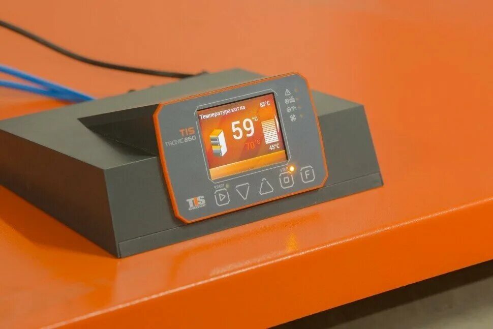 Tis tronic. Тис троник 210 датчик отопления. Пульт управления котлом тис 22. Корпус контроллера tis plus пеллетного котла. Tis tronic 281 аналог.