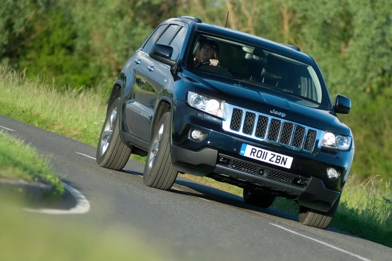 Чероки бензин или дизель. Джип гранд чероки 2012 черный. Jeep cherokee 2014. Jeep grand cherokee 2013. Чероки бензин или дизель.