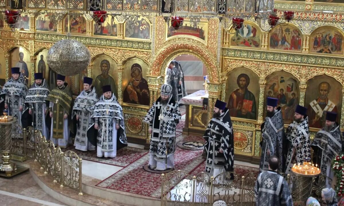 служба в храме реутово