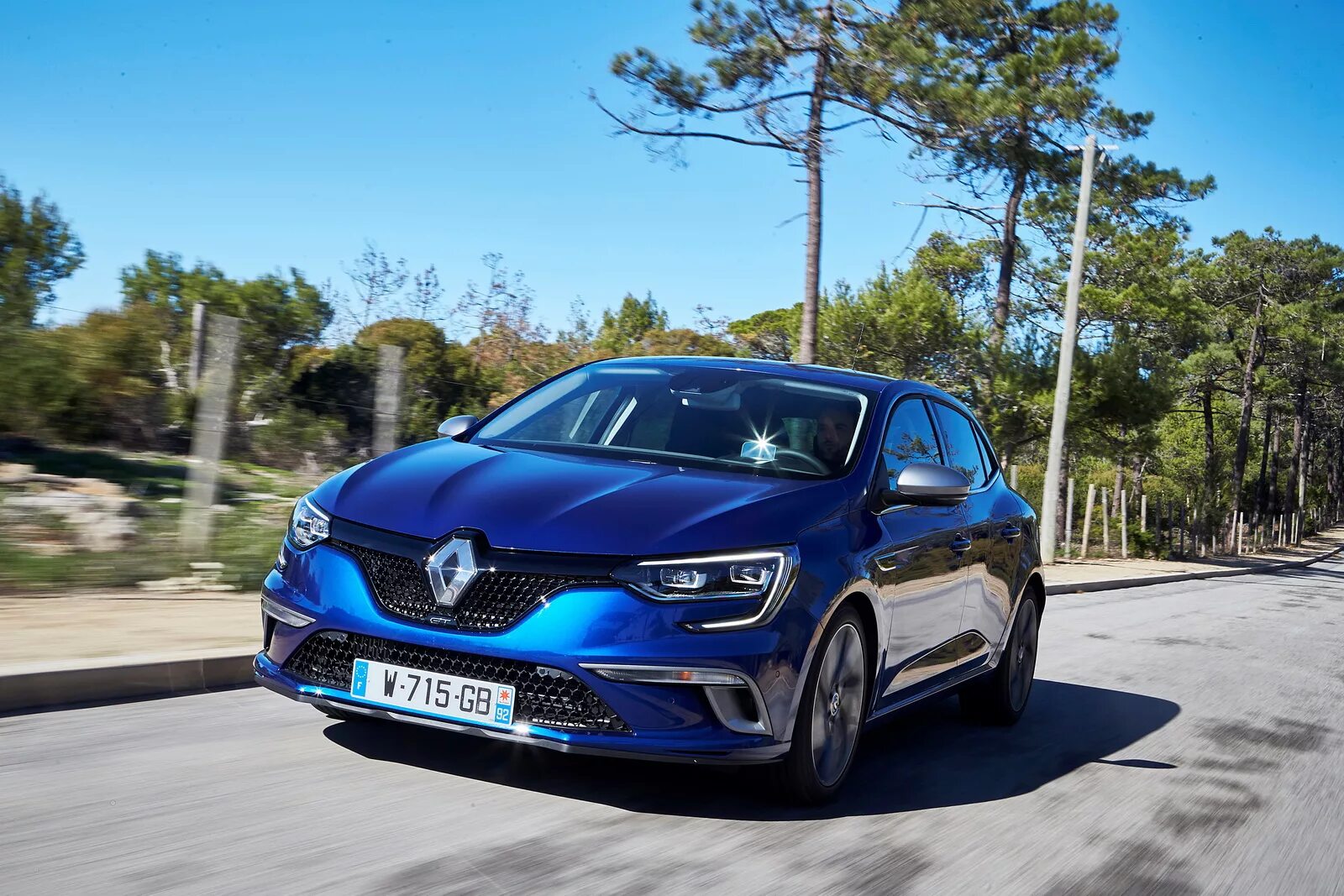 Рено меган 4 фото. Рено меган 2018 универсал серый. Рено меган 2023 новый. Renault megane 4. Megane 4 gt line.