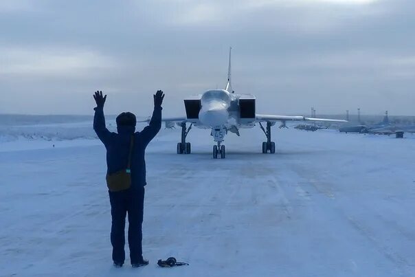 Оленегорск 22. Оленегорск аэродром военный. Аэродром Оленегорск Мурманской области. Оленегорск авиабаза Оленья. Аэродром Оленья Мурманская область.