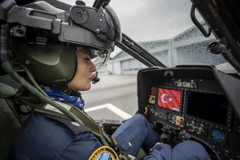 Сколько зарабатывает пилот вертолета