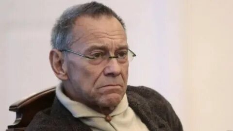 Белая студия кончаловский