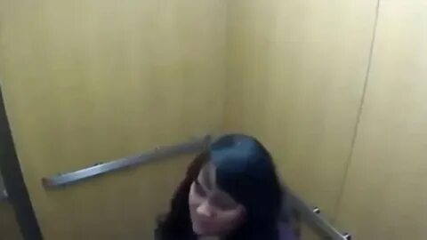 Камера в лифте видео
