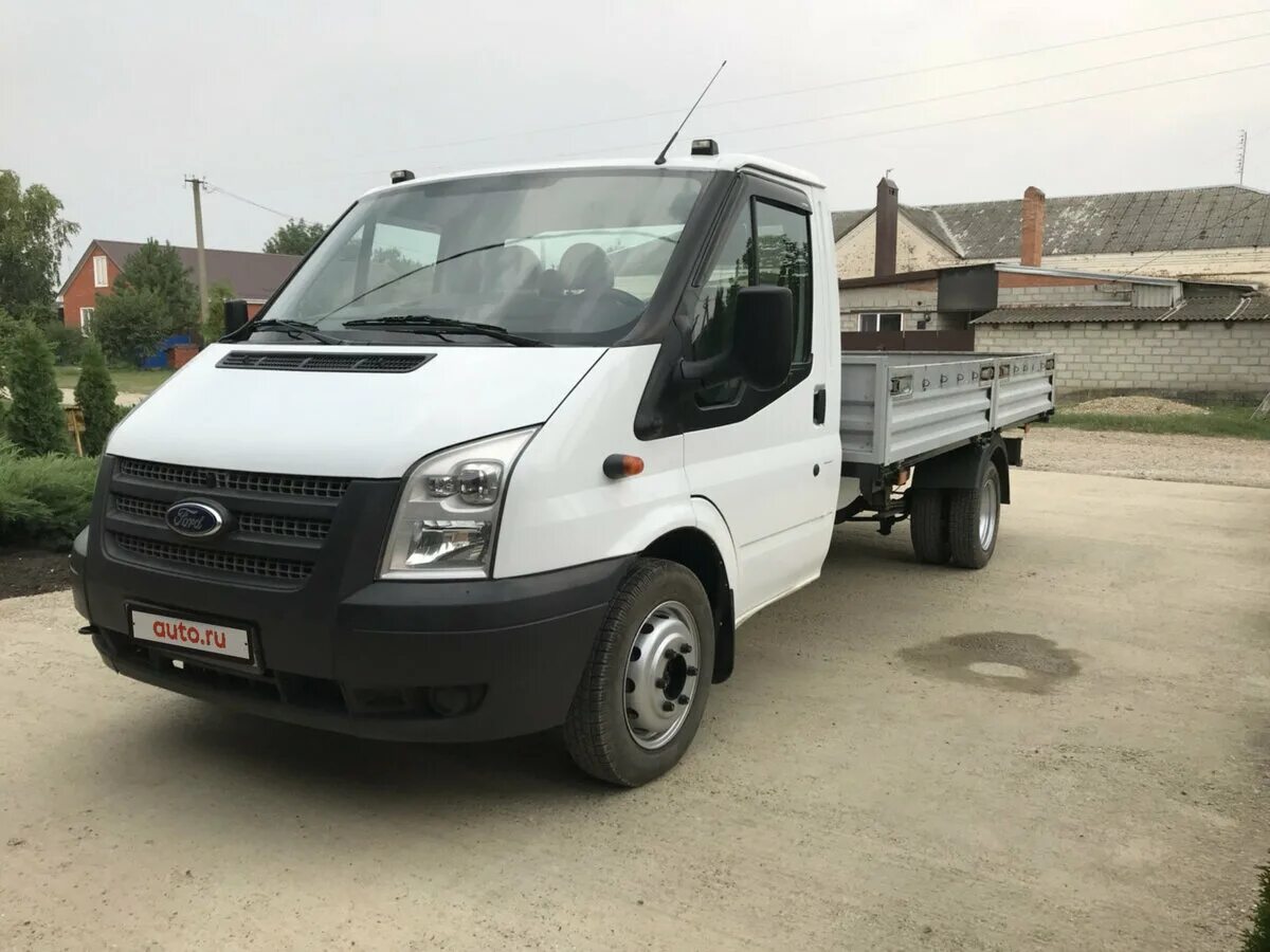 Куплю форд транзит фургон бу. Ford Transit грузовой бортовой. Форд Транзит 2013 бортовой. Форд Транзит бортовой фургон. Ford Транзит бортовой 2008.