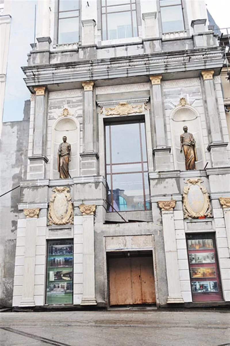 Художественная галерея квинсленда в брисбене. Торговый центр атриум новосибирск. Северный атриум галерея где находится. Галереи атриум. Галерея атриум самара.