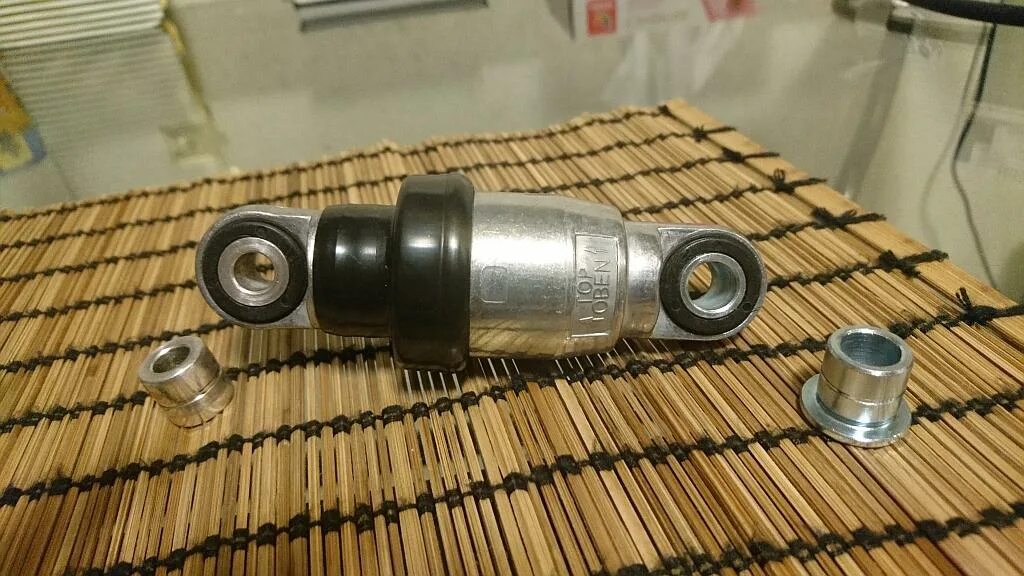 Демпфер натяжителя ремня. Амортизатор натяжителя ремня y20dth. Амортизатор натяжителя ремня мерседес 124. Демпфер натяжителя ремня. Амортизатор натяжителя приводного ремня джили ес 7.