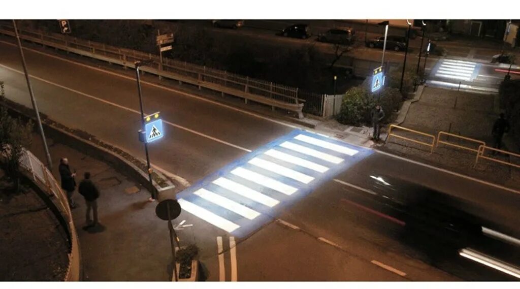 Светящийся пешеходный переход. Подсветка пешеходного перехода. Освещение пешеходных переходов. Светящиеся пешеходные переходы.