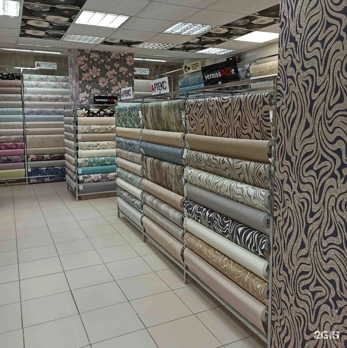 магазины обоев 53см шириной в спб. антонова-овсеенко 2 самара. магазин обоев. обойный магазин. дом обоев этелика гагарина.