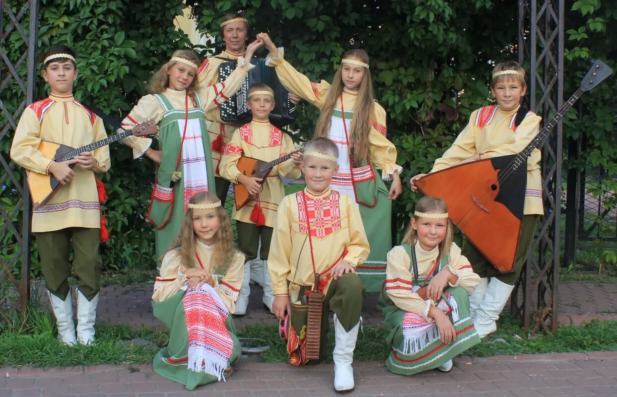 Детский музыкальный фольклор. Музыкальный фольклор. Фольклор разных народов. Музыкальный фольклор видео. Фольклор картинки.