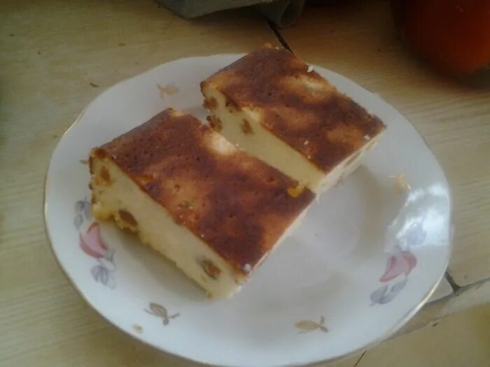 Творожная запеканка в духовке. Манно творожная запеканка. Круглая запеканка. Запеканка как в больнице рецепт. Творожная запеканка высоцкая.