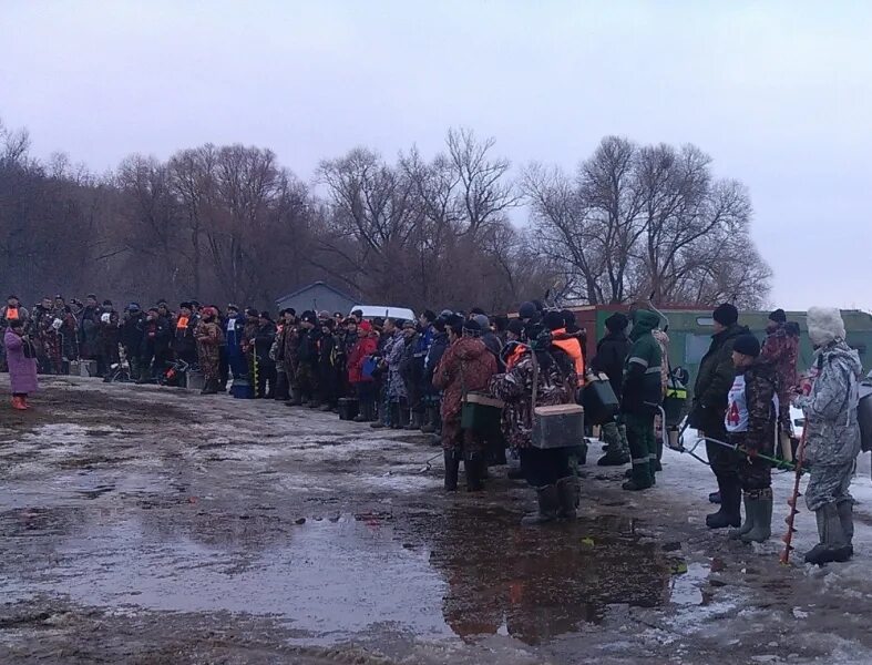 Погода в камешково на неделю владимирская. Рыболовный магазин в Меленках Владимирской области. Похороны в Меленках Владимирской области 07092022 военного. Хоккей Тургенево Меленковский. Мобилизация в Меленках Владимирской области.