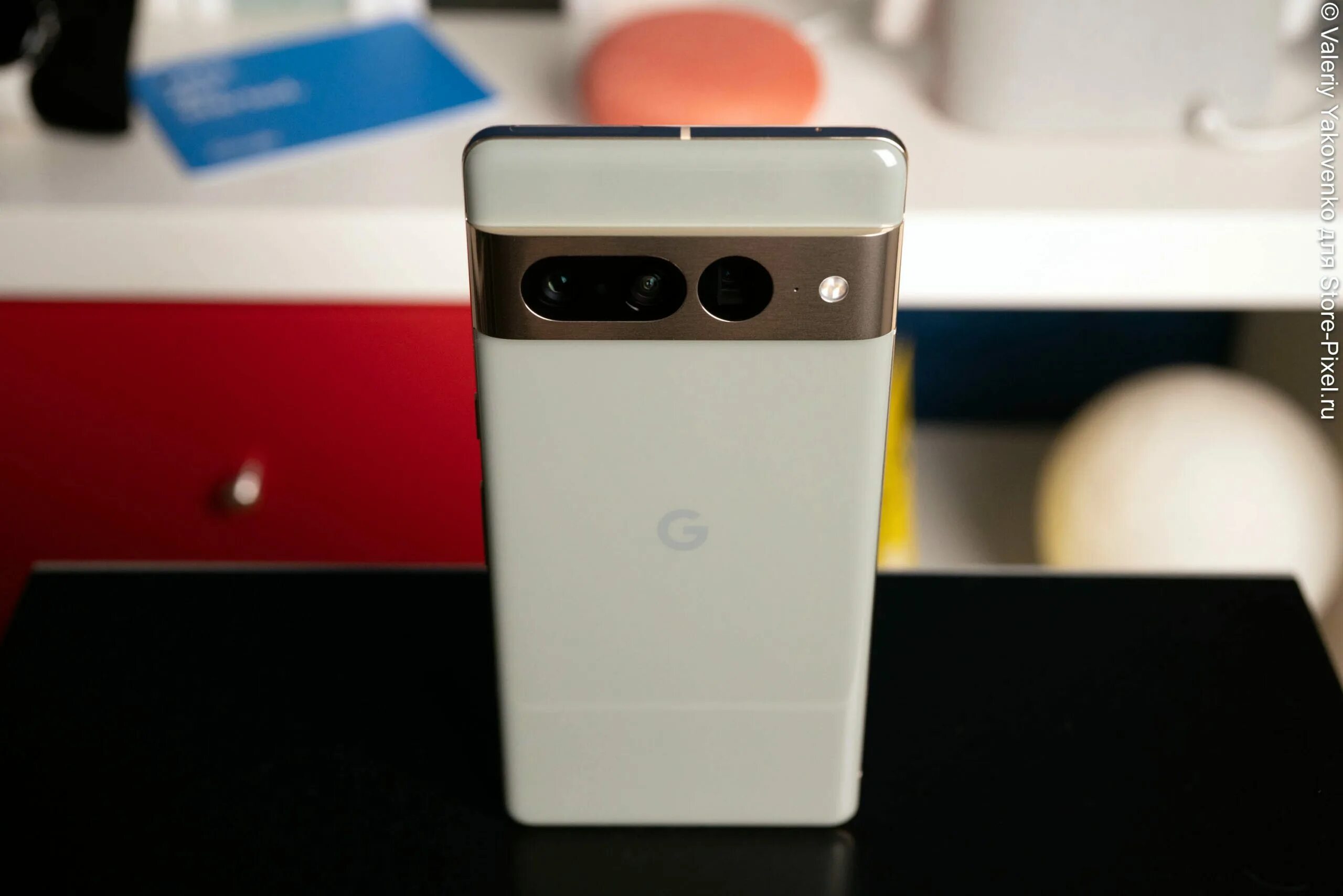 Google pixel 7 pro дисплей. Гугл пиксель 7. google pixel 7 pro цвета. google pixel 7 цвета. google pixel 7 pro обзор.